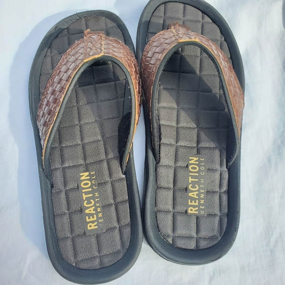 Kenneth Cole Reaction Brown Boy Flip Flop Thong Sandals Size 2 - Picture 5 of 6